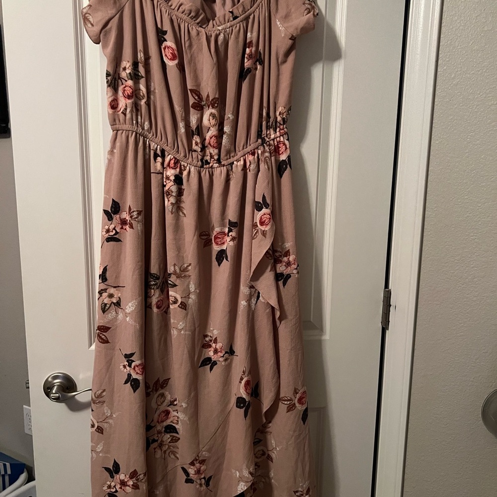 Floral Women’s Dress - only worn once.